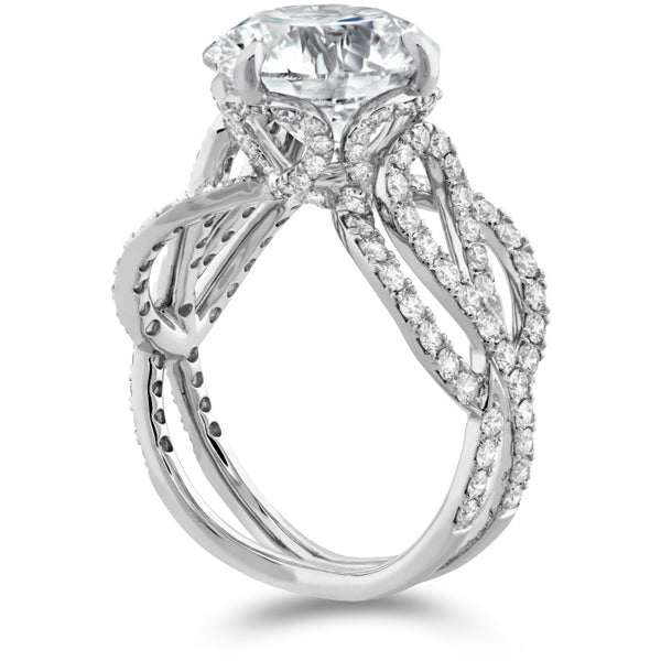 The Valencia Diamond Ring in Platinum